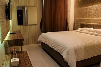 De'Corner Guest House Malang Kültér fotó