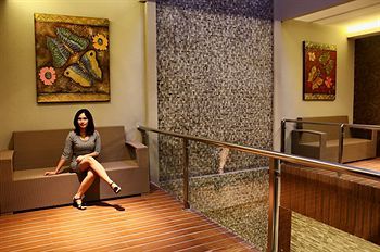 De'Corner Guest House Malang Kültér fotó