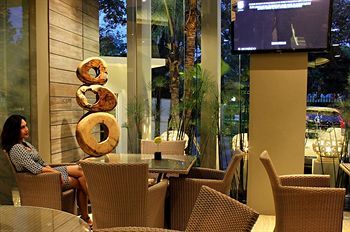 De'Corner Guest House Malang Kültér fotó