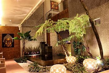 De'Corner Guest House Malang Kültér fotó